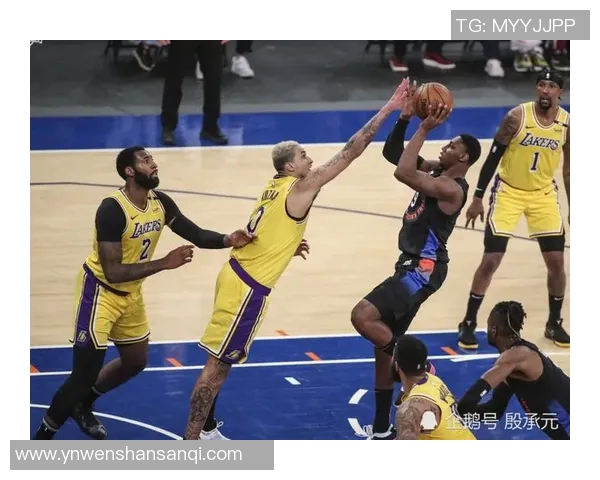 湖人主场大胜篮网，豪取五连胜！——球迷热血沸腾，湖人复兴之路光芒四射